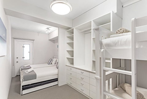 Phuza Maningi 17 Myan Close - Accommodation Perth 19