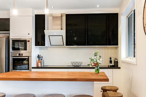 Phuza Maningi 17 Myan Close - Accommodation Perth 8