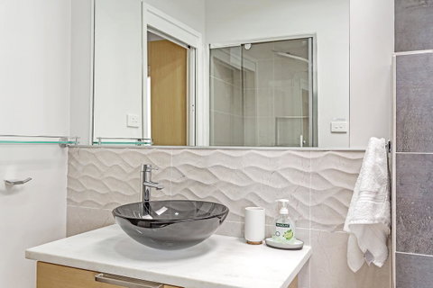 Phuza Maningi 17 Myan Close - Accommodation Perth 13