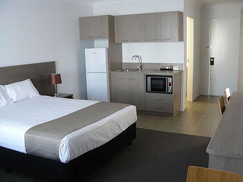 Adelong Motel - Accommodation Perth 8