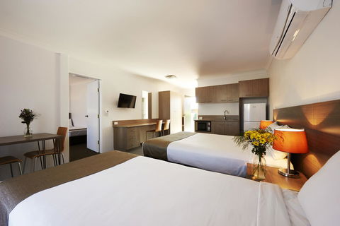 Adelong Motel - Accommodation Perth 3