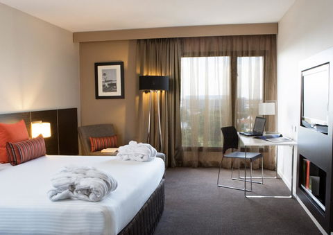 Novotel Sydney International Airport - Accommodation Perth 12
