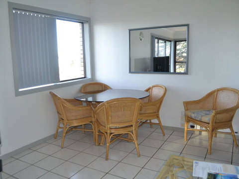 Oxley 8 At Tuncurry - Accommodation Perth 2