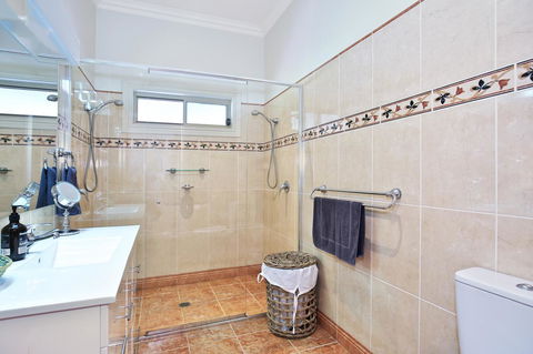 Terara Riverside Retreat - Perth Resorts 15