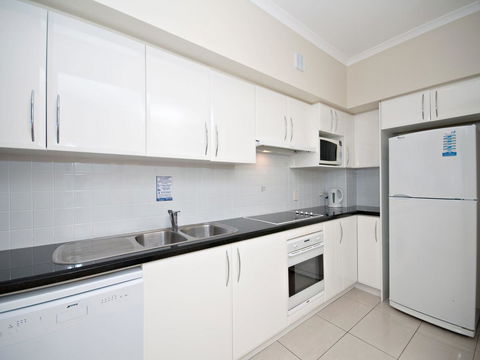Messines Street, Breakwater Apartment, 104 - Perth Resorts 4