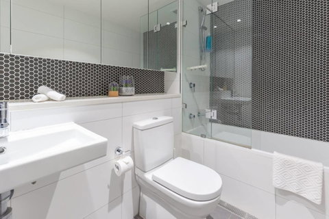 Two Bedders Apartment With Stunning Water View - Accommodation Perth 1