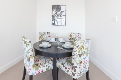 Two Bedders Apartment With Stunning Water View - Accommodation Perth 17