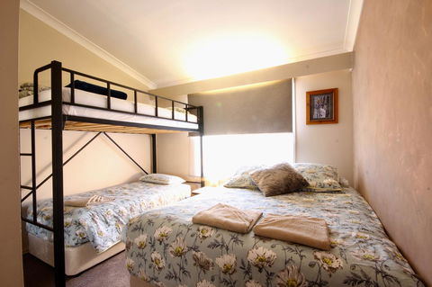 Full Circle Apartments - Perth Resorts 4