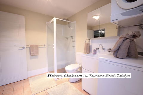 Full Circle Apartments - Perth Resorts 14