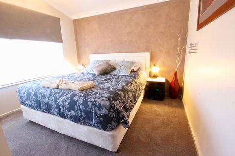 Full Circle Apartments - Perth Resorts 2