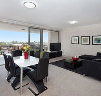 The Junction Palais - Modern and Spacious 2BR Bondi Junction Apartment Close to Everything - Perth Resorts