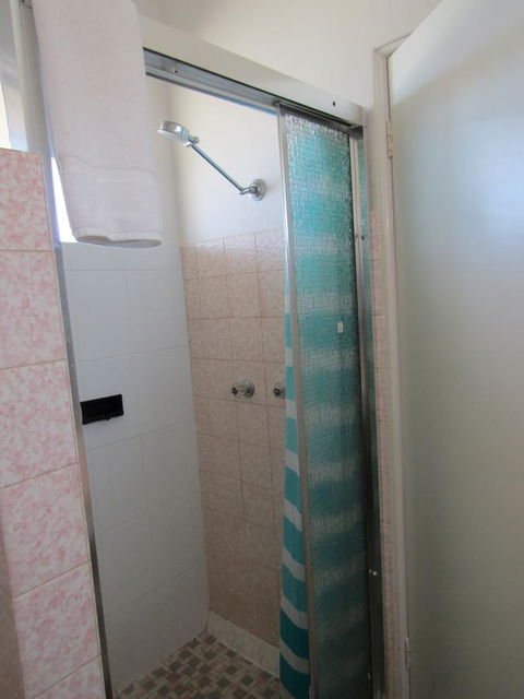 Allonville Gardens Motel - Perth Resorts 27