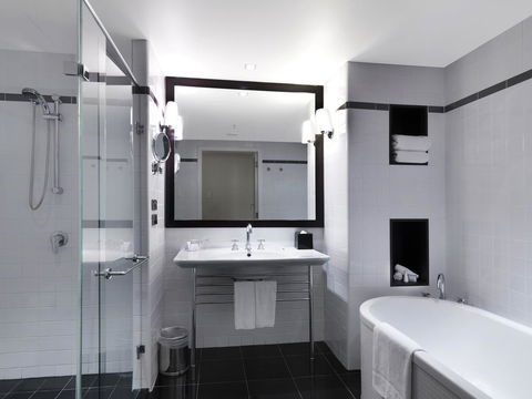 Amora Hotel Jamison Sydney - Accommodation Perth 5