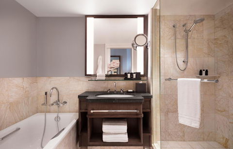 Four Seasons Hotel Sydney - Accommodation Perth 5