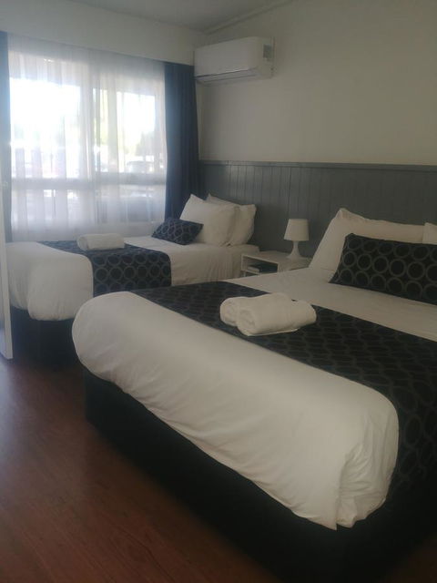 Bega Motel - Perth Resorts 6
