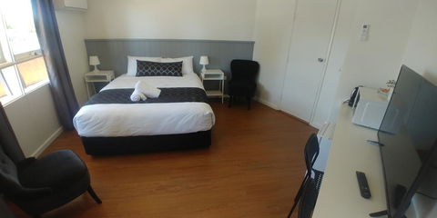 Bega Motel - Perth Resorts 16