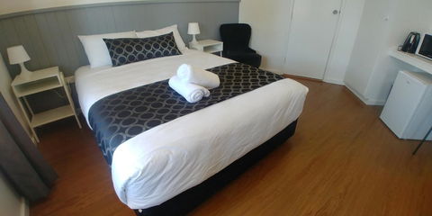 Bega Motel - Perth Resorts 13