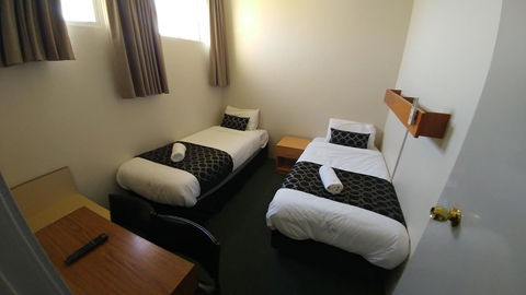 Bega Motel - Perth Resorts 15