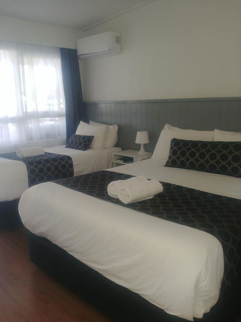 Bega Motel - Perth Resorts 2