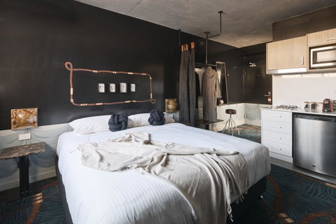 The Collectionist Newtown - Accommodation Perth 36