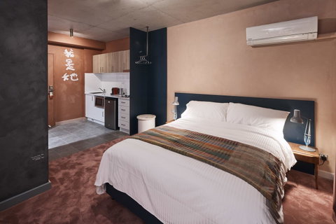 The Collectionist Newtown - Accommodation Perth 25