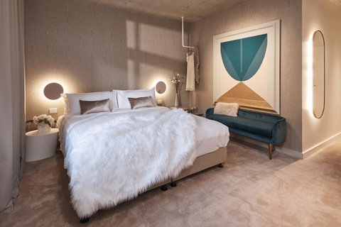 The Collectionist Newtown - Accommodation Perth 26