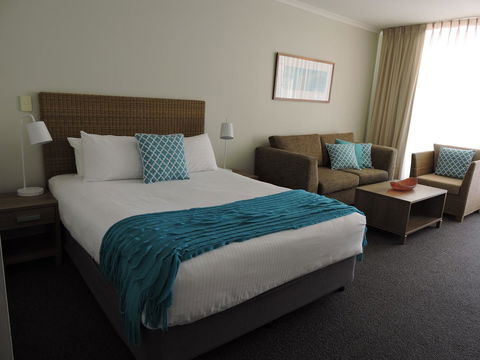BASE Holidays - Ettalong Beach Premium Apartments - Accommodation Perth 11