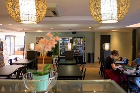Hotel Hacienda - Perth Resorts 4