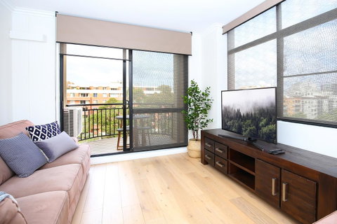 Vibrant Inner-city Living - Darling Harbour Fringe - Accommodation Perth 0