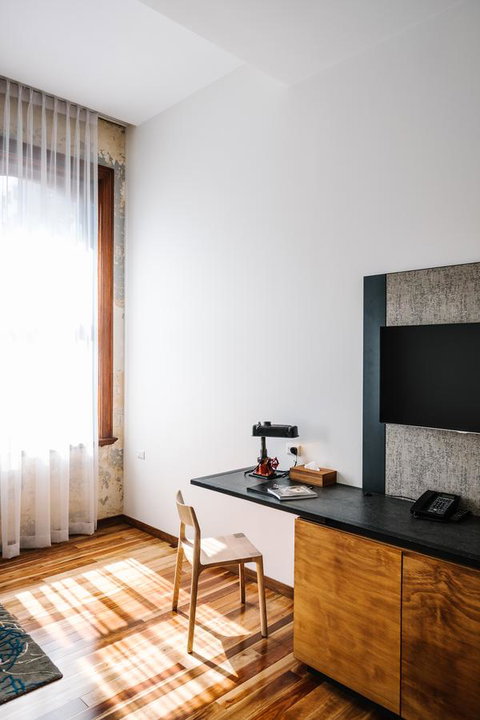 The Old Clare Hotel, Independent Collection By EVT - Accommodation Perth 2