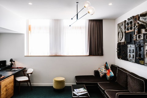 The Old Clare Hotel, Independent Collection By EVT - Accommodation Perth 33