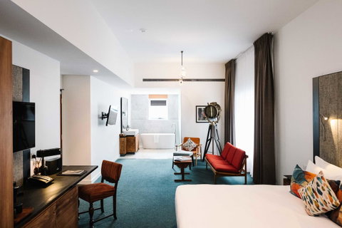 The Old Clare Hotel, Independent Collection By EVT - Accommodation Perth 15