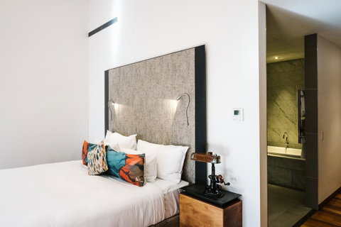 The Old Clare Hotel, Independent Collection By EVT - Accommodation Perth 18