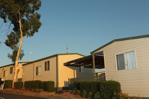 Crestview Tourist Park - Perth Resorts 27