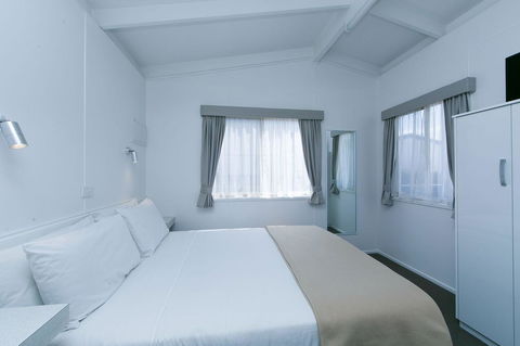 Crestview Tourist Park - Perth Resorts 19