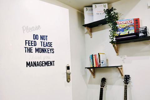 Mad Monkey Broadway - Accommodation Perth 11