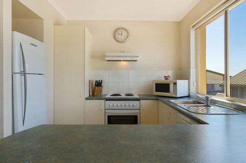 Baywatch Apartments Merimbula - Accommodation Perth 18