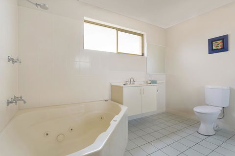 Baywatch Apartments Merimbula - Accommodation Perth 15