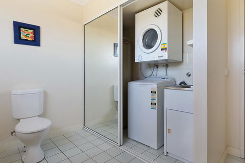 Baywatch Apartments Merimbula - Accommodation Perth 17