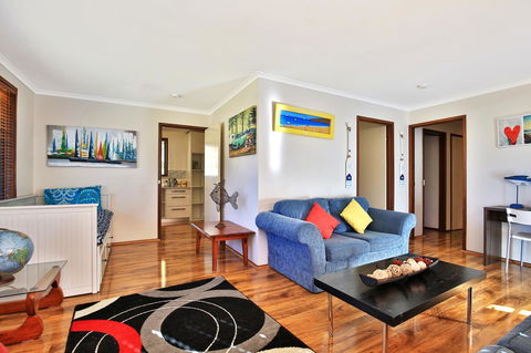 Sandy Toes Beach House Jervis Bay - 2min To Beach - Accommodation Perth 5