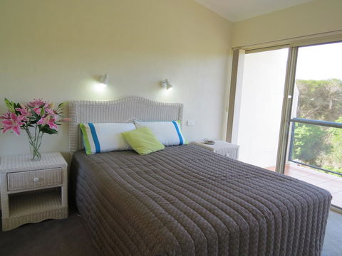 BlueWater Apartments - Accommodation Perth 24