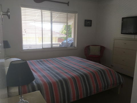 Tomaree Lodge - Accommodation Perth 3