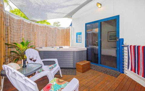 Coast Yamba - Adults Only - Accommodation Perth 3