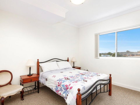 Regatta 13 - Accommodation Perth 4