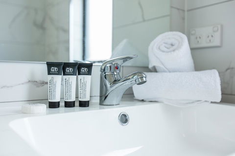 Hidden Gem Villa 7 - Perth Resorts 5