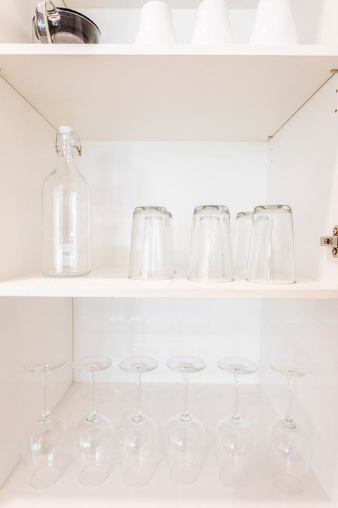 Near Train Station, New 2 BR Apt/free Parking - Accommodation Perth 11