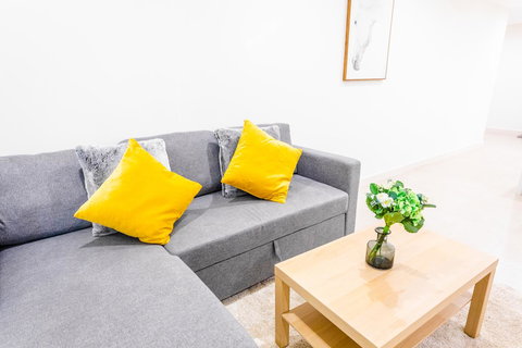 Near Train Station, New 2 BR Apt/free Parking - Accommodation Perth 19