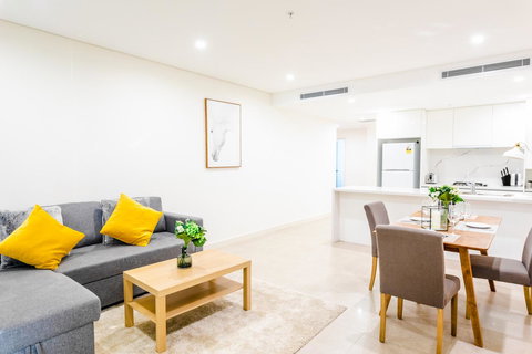 Near Train Station, New 2 BR Apt/free Parking - Accommodation Perth 16