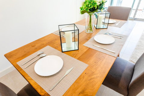 Near Train Station, New 2 BR Apt/free Parking - Accommodation Perth 8