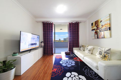 Sydney Apartment Close To Airport & CBD - Accommodation Perth 3